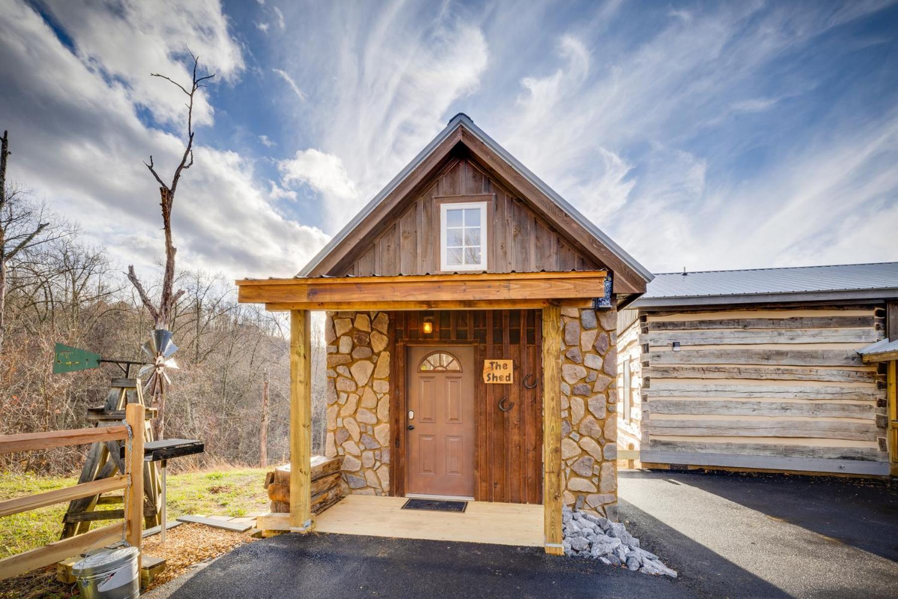 The Homestead And The Shed Gatlinburg Exterior photo